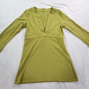 Athleta Lime Green  Long Sleeve V-Neck Shirt
Lot I